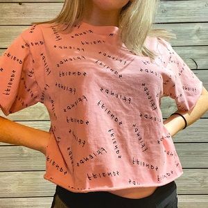 FRIENDS all over graphic text cropped tee